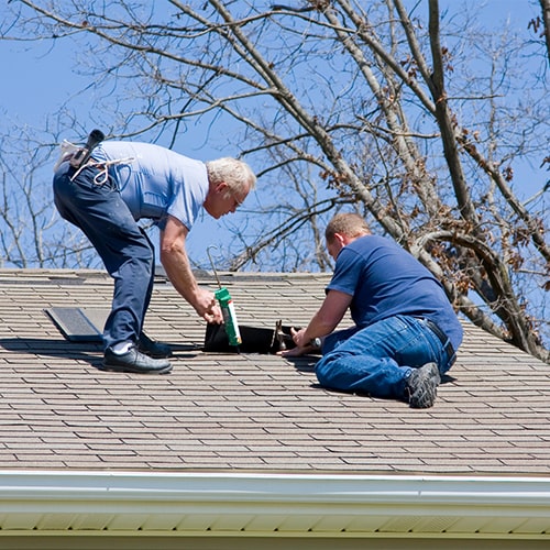 slate-roof-maintainence-min slate-roof-maintainence