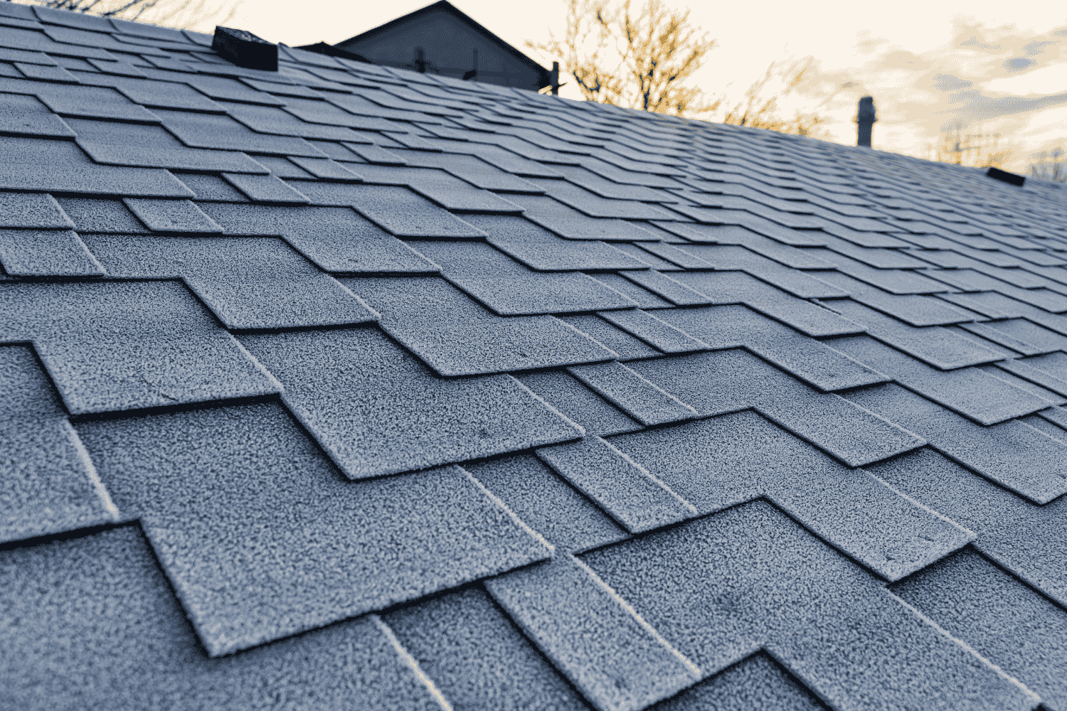 Pros and Cons of Installing Shingles Over Existing Roof 3 An illustration highlighting key considerations before installing new shingles over old ones.